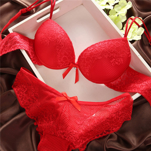 Sexy Underwear Women Bra Set Lingerie Set Luxurious Vintage Lace Embroidery Push Up Bra And Panty Set
